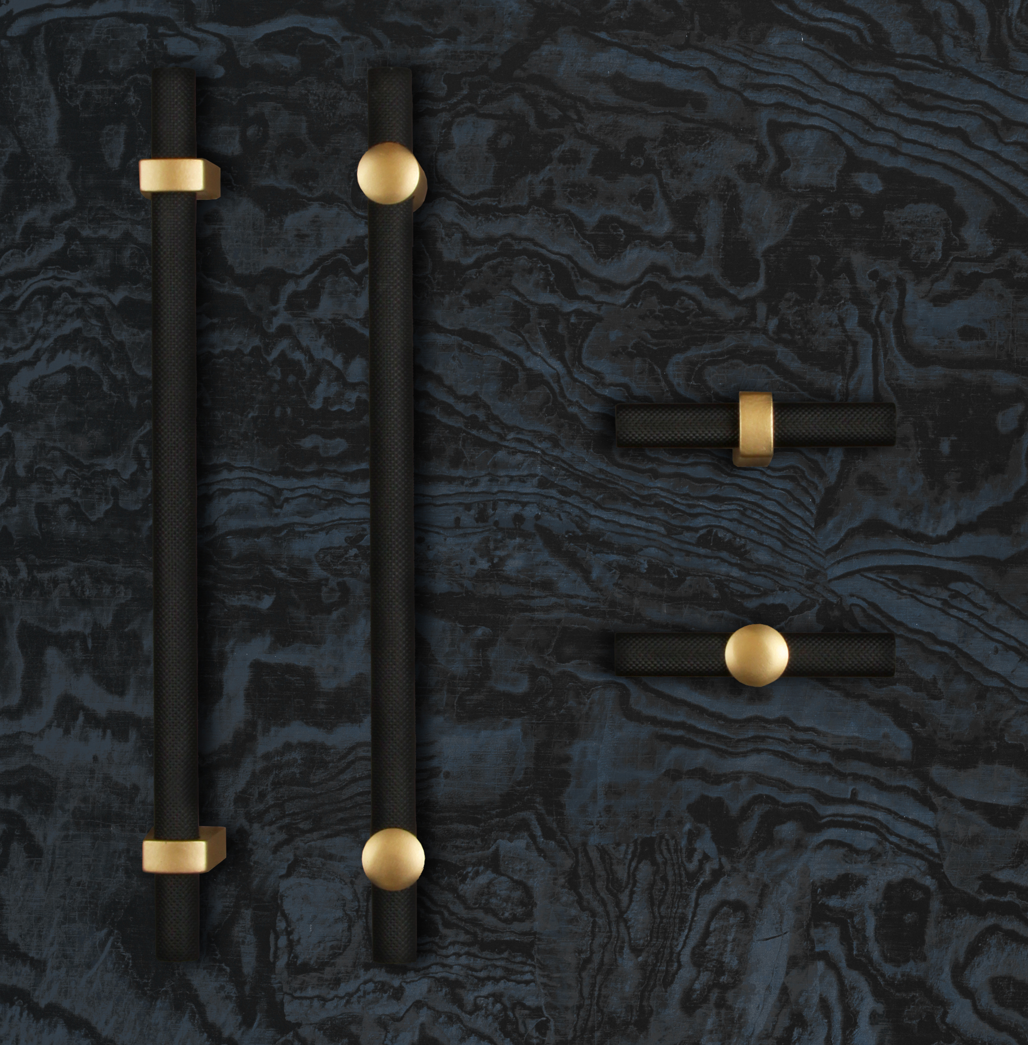 Luca Knurled Designer Pull, 160mm, Natural Brass feet & Matte Black bar