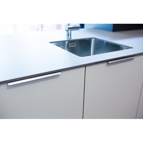 Curve Edge Pull, 192mm, Brushed Stainless Steel